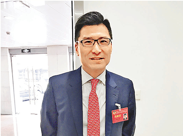 �����F��