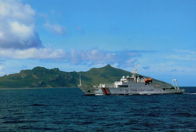 资料图：中国海警巡航钓鱼岛海域。