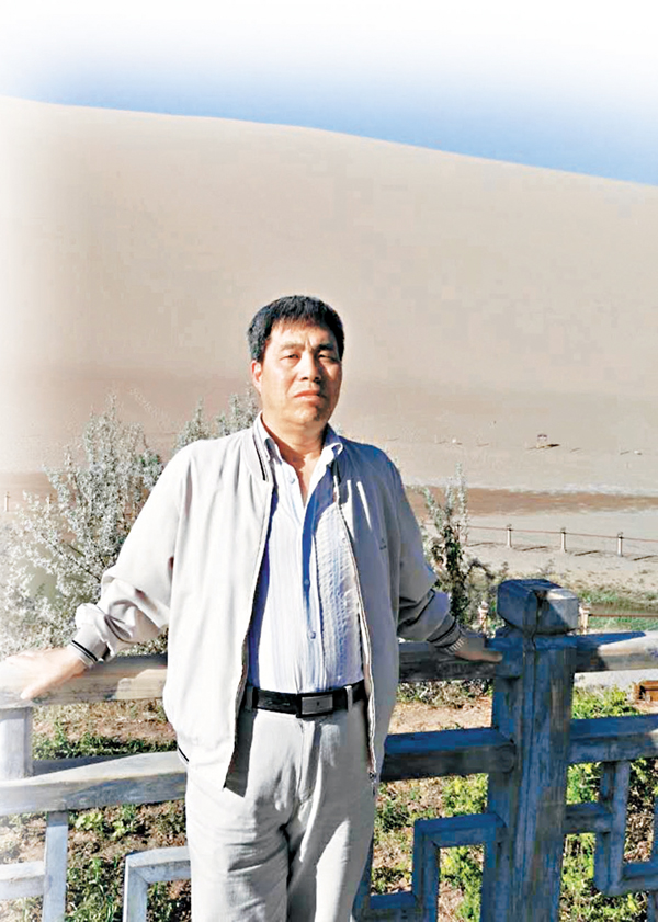 ���i�_�u�b�F����ѫ��u�@��30�~�C���X�̨ѹ�