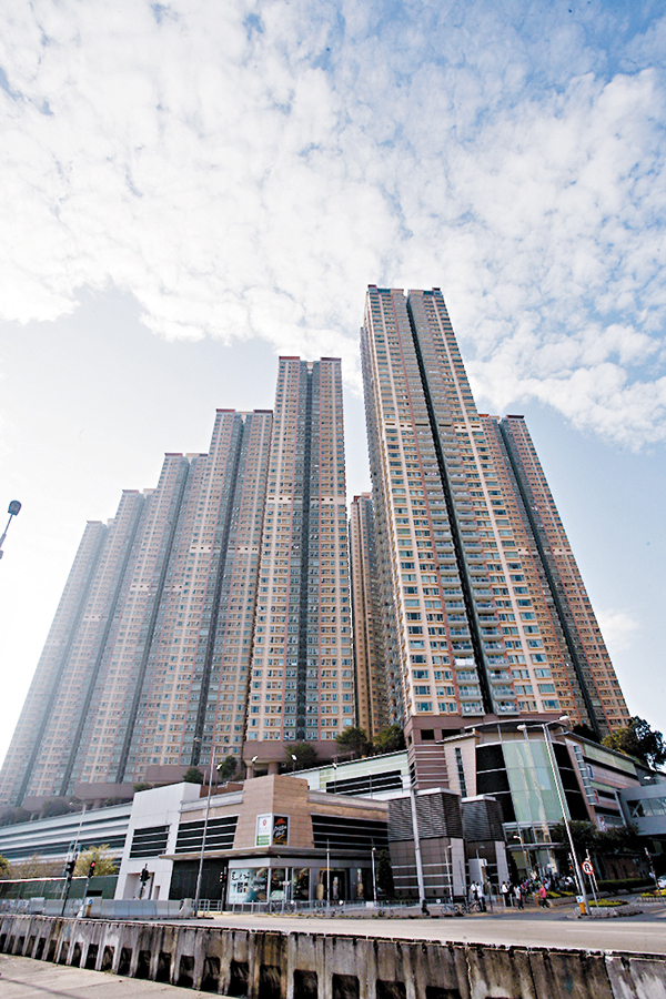 ���N�x�D���ߦ����n384��`���H�`��16,068������A�Ыέb�`���s���C ��ƹϤ�