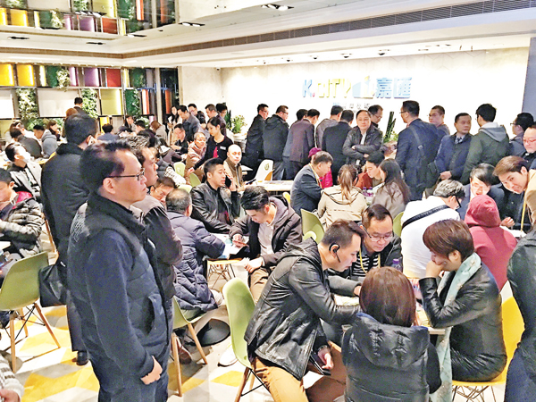 ���ŶשP����Ѷ}��A�Ǧ@�����800���A������180���h�p�W�B3.4���C�Ϭ��Ŷ׾P���U�H�Y���C�C�ۼ� ��