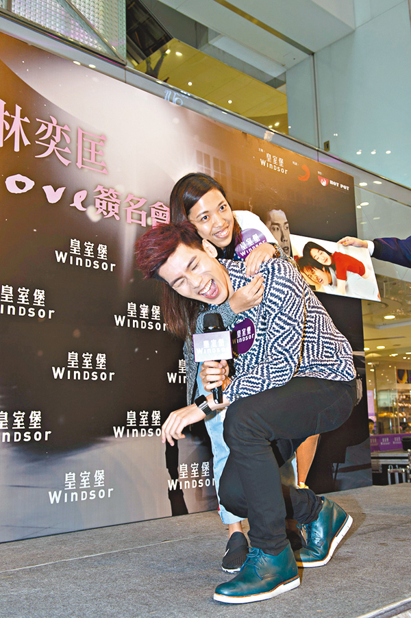 ���L���J��q�g���C���C