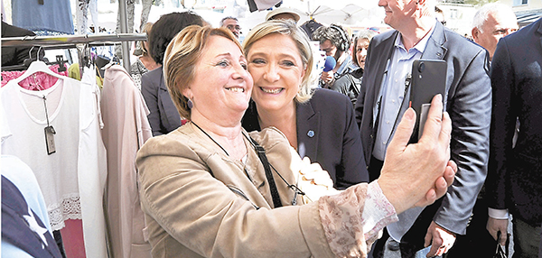 �����e�|�X�Բ��A�P����̦X�ӡC�k�s��