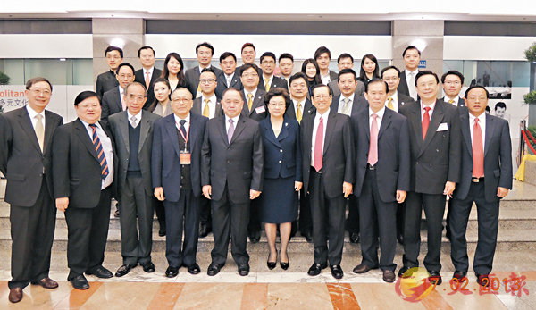 ��������P���ɫC�e�N���X�ʡC