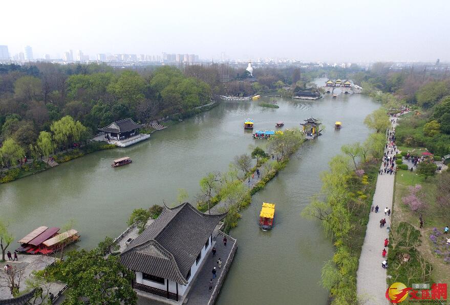 揚州瘦西湖風景（南京傳真）。