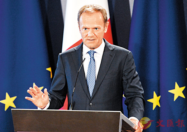 ���ϴ��J�w���8������װe��27�Ӧ�����C �k�s��