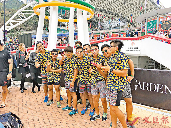 ���ӦۦѾ⪺�~���V�y����C �K�z��  ��