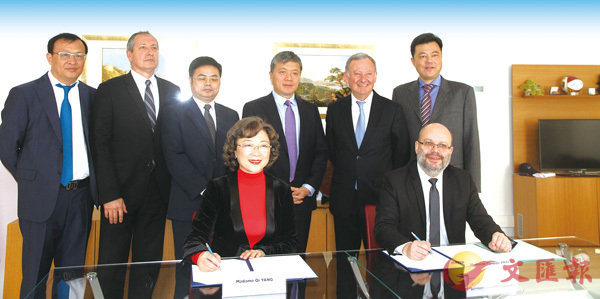 �����X�]�e�ƥ��^�PPhilippe Pradal�]�e�ƥk�^ñ�q����H���P�k�ꥧ������u�����Ŧ~�ءv���Բ��X�@��w