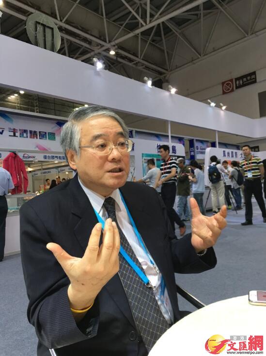 台湾电机电子工业同业公会副秘书长徐兴称，未来两岸业者是合作关系，台湾需要大陆市场。（本网记者何德花摄）