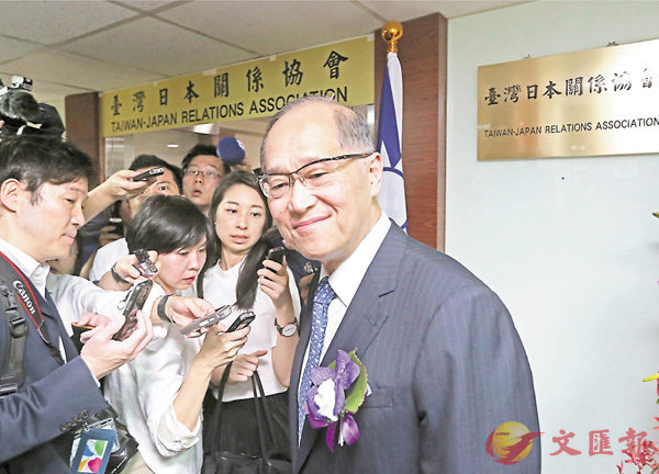 ���x�W��饻�����f�u�ȪF���Y��|�v��W���u�x�W�饻���Y��|�v�A�x�W�~�Ƴ����D�ާ��j���]�e�k�^�Q��b�x�_�X�u�x�W�饻���Y��|���P�����[���|�A�ñ����C��X�ݡC ������