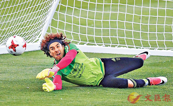 �������Ȥ��M�۫H�|�ܦ��L�C �k�s��