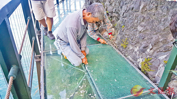 ���Ὤ�u�ѪŨB�D�v�D�H���}�a�Ȱ��}��C������