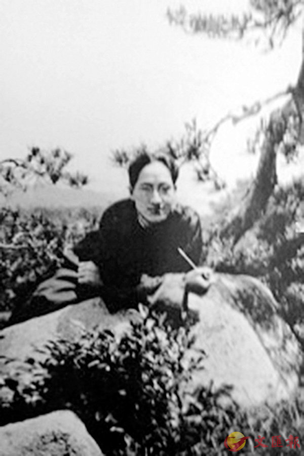 tڦ۽઺}ӼC]ϤĦۮ}ۡGChasing The ModernG The Twentieth - Centuryw Life of Poet Xu Zhimo^@̴