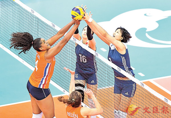 ���K�ߪ��]�k�@�^�P�����W���ܡC FIVB�Ϥ�
