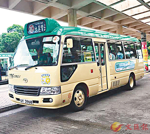 ������19�y�p�ڬQ��b�j�H���a�A�ө��j�H�V���K���Τj���w�C �����׳��O�̦��_��  ��