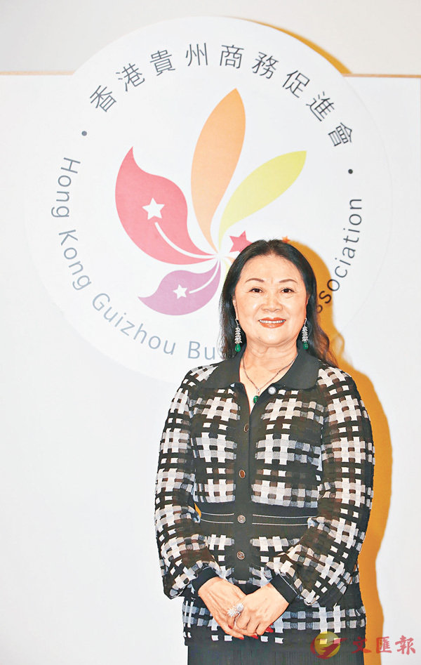 ���Q�{�٬F��`�e�p�Q��^�C�����׳��O�̼�F��  ��