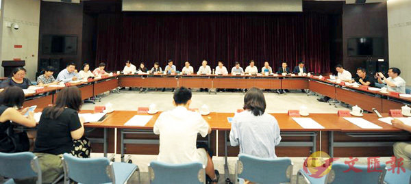 �����A����u���p�M���|������ѻP�u�@�a�@���v�C�騣���|�A�Q�l�a�n���ѻP�u�@�a�@���v�س]��������~�N���X�u�C�����׳��_�ʶǯu