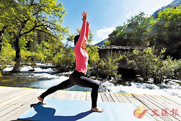 ���g�ͤg�����E�뷾�h�Q�R���b�m�߷���C ���s��