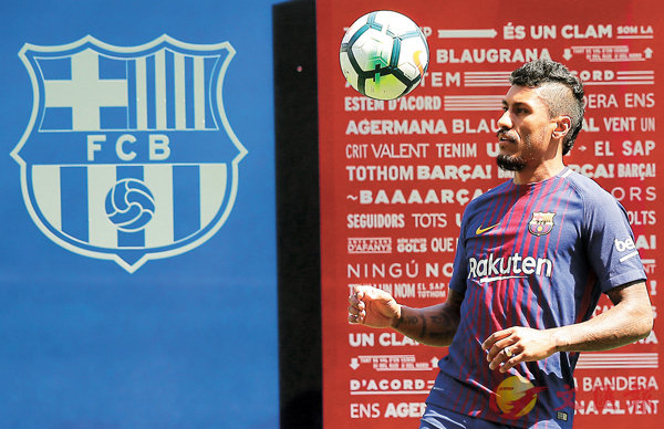 ■保連奴亮相巴塞。 美聯社