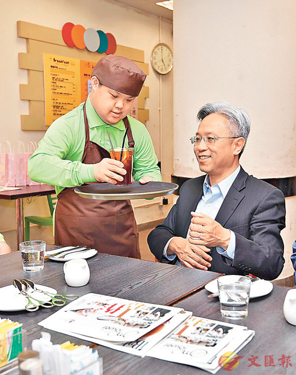 ��ù�����]�k�^���[�����b����J���F�j�H�g�窺�\�U�C