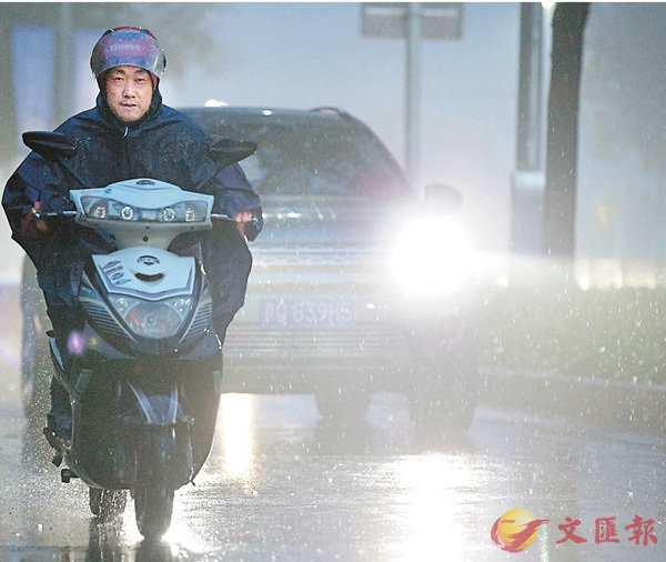 ���_�ʥ����Q��b�B���e��C  ���s��