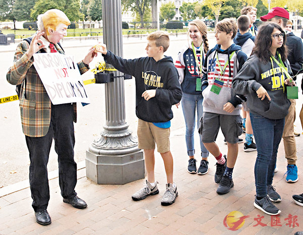 ���ز��y���ܫª̧�ĳ�S�Դ����Ԫ��~��F���C �k�s��