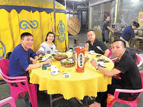 �������P�b���F����H�@�_���]�C �����׳��O�̫��i  ��