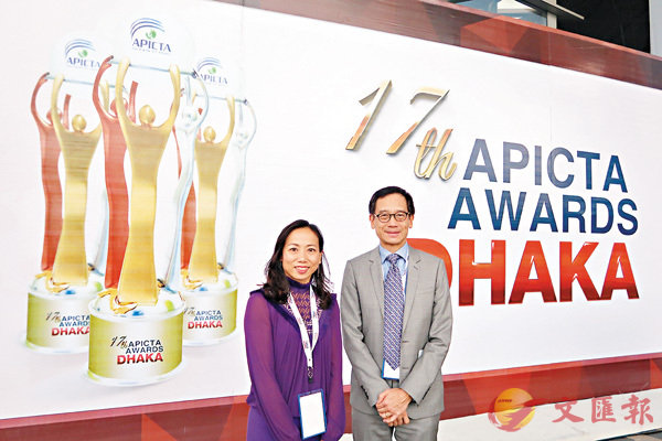 �������}�]���^�M�i�ݵ���ͥN�����ç��M��ާ��b�s�[�ԹF�d��������C