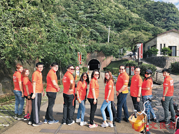 ���}�p�s���e��´���q���u�@�P��x�W�ȹC�C