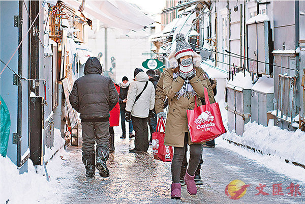 ���[���j���Y�H�jŧ�A�h���s�~���ʨ����C �k�s��