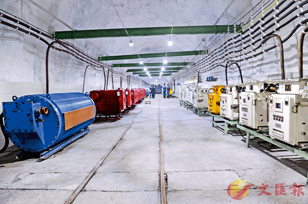 �p���Q�q���U�ܹq�ҡC�h�~��I�۰ʤƧ�y��A�o�ؤw��{���{�ʱ��A���ݭn�H���T�w�Ȧu�C