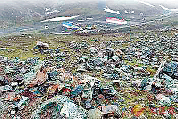 ■祁連山近年生態遭到人為破壞嚴重。資料圖片