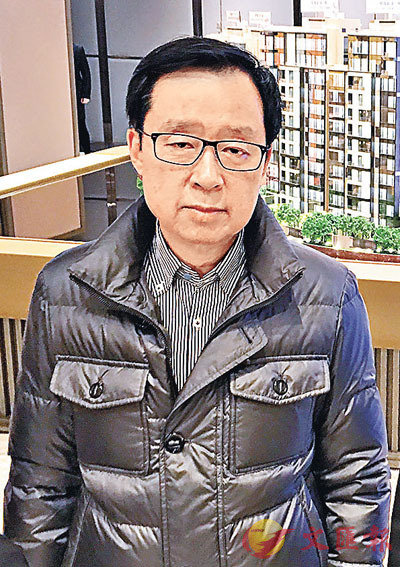 ■新地雷霆表示,視乎雲海新一批單位收票情況後再決定加推。香港文匯報記者顏倫樂 攝