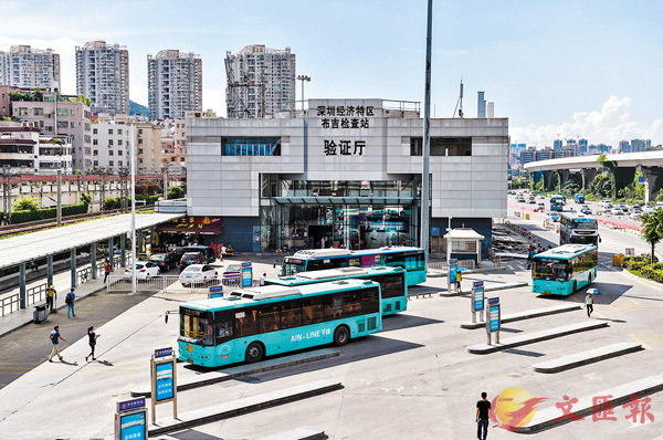 ����Ȱ|��M�G�u���C�Ϭ�������`�`���N�G�u���p�ˤj�ӡC ��ƹϤ�