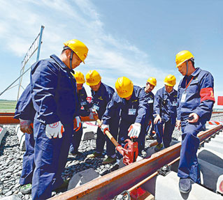 gdp增速_2018中部各省gdp(2)