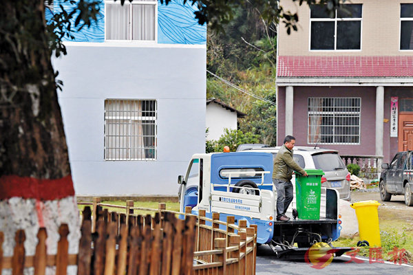 ���[�ֱ��i�A���H�~���Ҿ�v�A�i�@�B���ɹA���H�~���Ҥ����C�Ϭ�����ٹt�w�����f�m�C�s���A���̪��O�䨮�b���a���᦬���U���C ��ƹϤ�