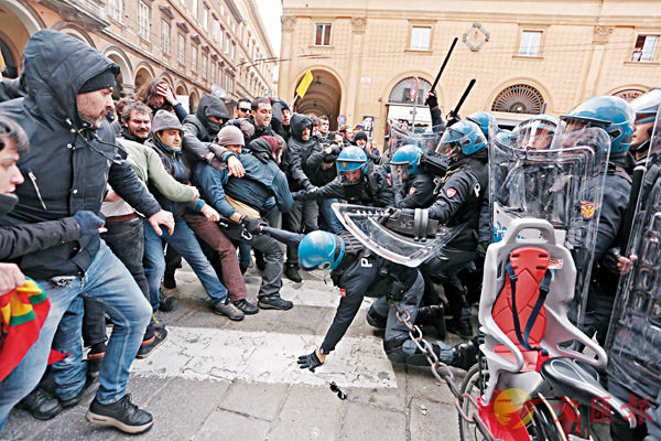 �����ϡu�s�O�q�ҡv���ܫª̻Pĵ���z�o�Ĭ�C ���p��