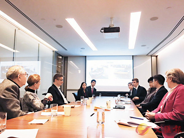 ������Ӭɽ׾¡B�Ыح���ά����S�z�u�ǰ|4�W�ǥͬQ��o���������W���h��s���i�C �����׳��O�̷�����  ��