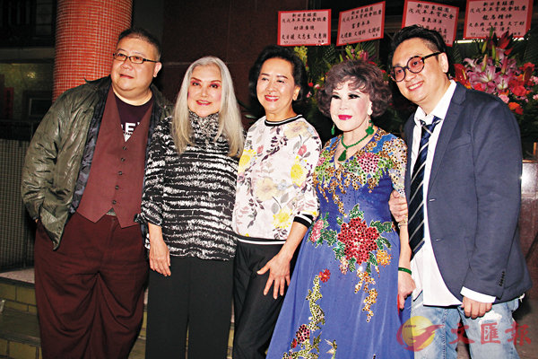 �����A�B���L���B�򭵭����ѻP�ֵ�b�C