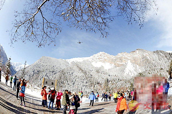 ���E�뷾���ϡC���W�Ϥ�