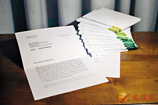 ���Чʮi�ܥ��w�H��A�Ӥ����������e�[�u���ܱo�ҽk�C