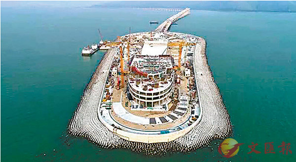 ��2017�~8��30�� �䭷�u���F�v�L�᪺�F�H�u�q�C���X�̨ѹ�