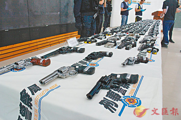 ���x�}��10�~�̤j�x�����p�סC�Ϭ��b�Ӧۭ��䪺�f�d���_�X109��j��C   ������