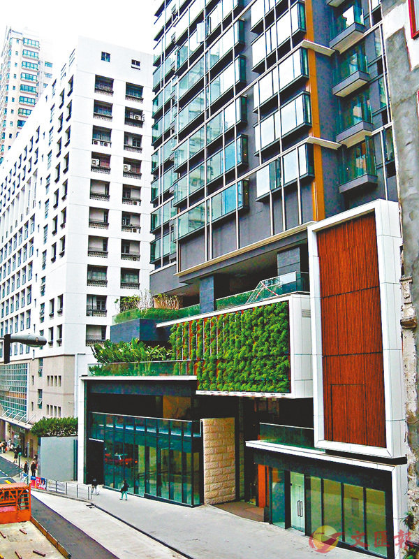 �������̷s�`����31,886���C��ƹϤ�