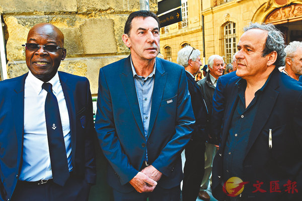 ���f�ѥ��]�k�^�����׶ե��S�_���i�C �k�s��