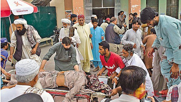 ���ڰ򴵩Z�����|�D�۱������uŧ���A�y���O85�H���`�C �k�s��