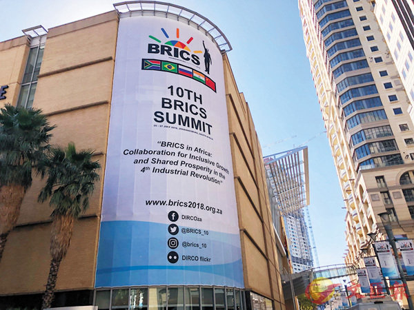 �����j��a��ɤH�|��D�|���C �����׳��O�̧��z  ��