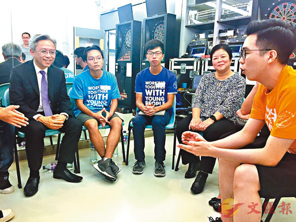 ��ù������ť�ѻP�q�v�V�m���C�֦~���ɾǲ߸g���C