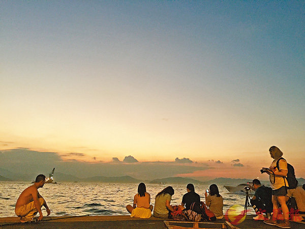 ����H�C�Ȧb�����X�Y�[����������C�����׳���ƹϤ�