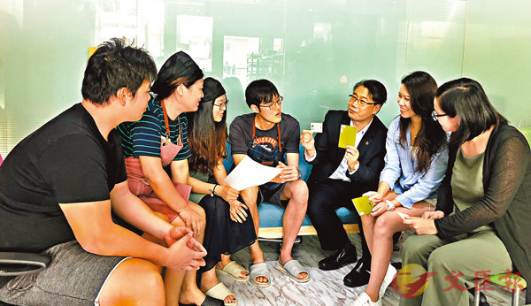 ���s�{�x�W�C�~���a�Ʒ|���ׯE�t�M�C�~�̬��Ĥ@�ɶ���z�~���Ҵ��e�F�Ѭ����y�{�C  �����׳��O�̭J�Y��  ��